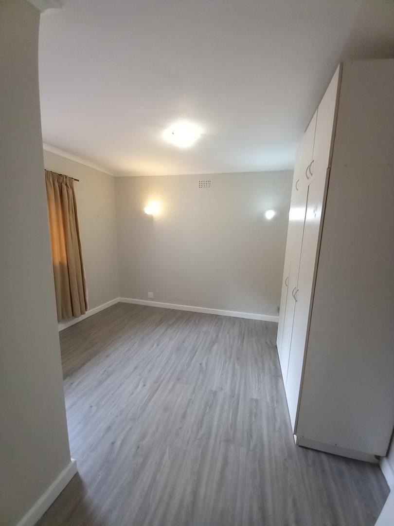 To Let 5 Bedroom Property for Rent in Rondebosch Western Cape